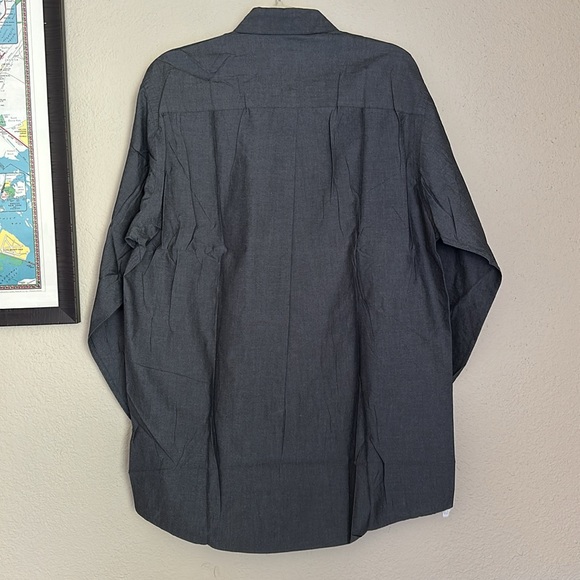 100% Cotton DKNY Men’s Charcoal Grey Button Down Shirt Size 16 32/33 - Picture 3 of 3